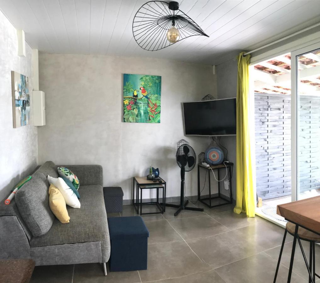 Grand T2 Tout Confort , Emplacement Ideal Riviere-Salee Екстериор снимка